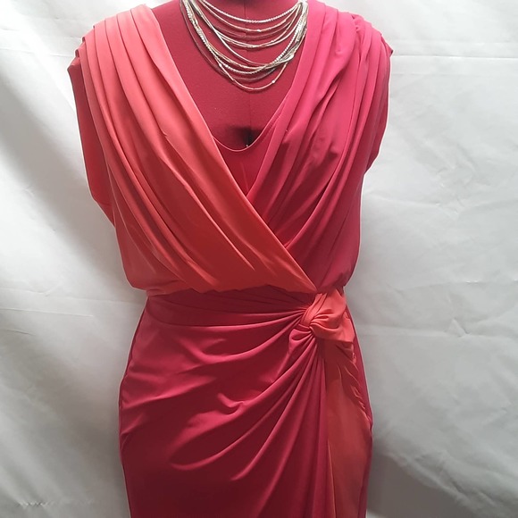 Maggie London Pink Coral Color Block Pleated V-Neck front back Ruched Dress 8 - Picture 3 of 7